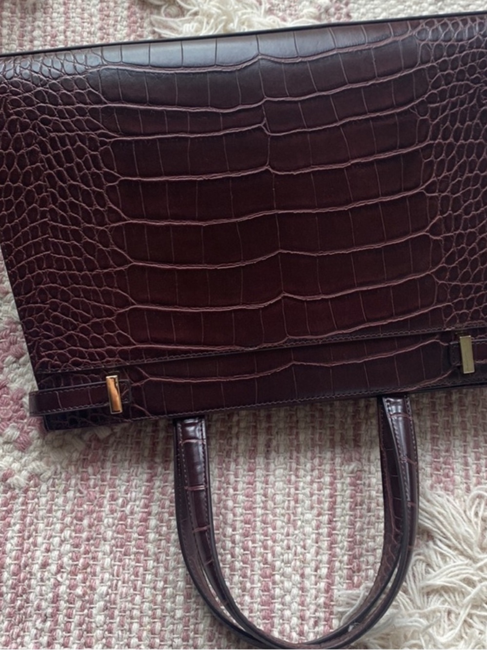 JW PEI Burgundy Croc-Embossed Tote with Gold Hardware NWT - Picture 5 of 6